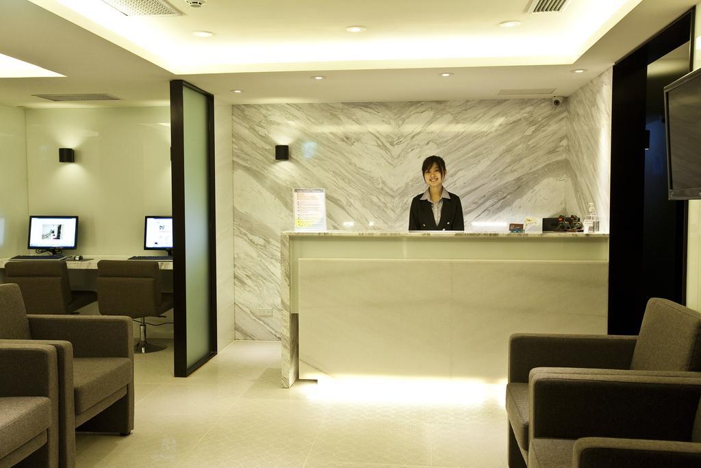 東驛商務旅館 臺北 外观 照片
